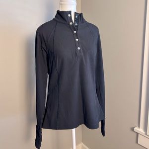 Athleta Black long sleeve Flurry Seamless Henley Shirt. Size Large